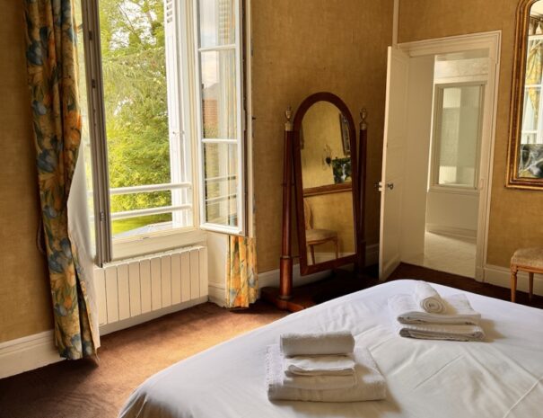 3D2E6B08-1572-4820-8E54-A9B55E8367E4_1_105_c